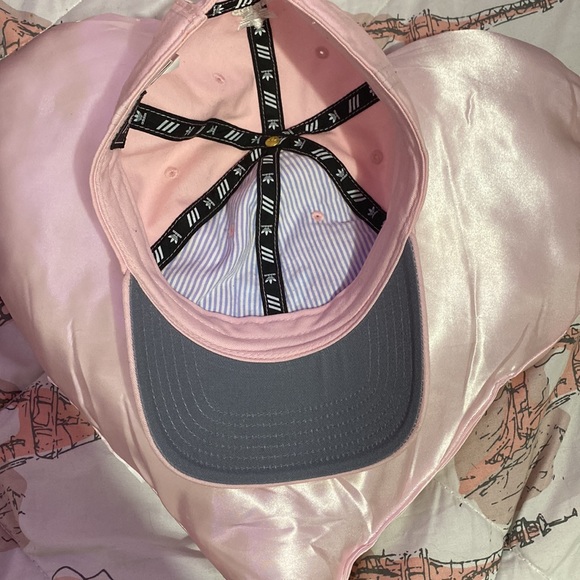 Girls clear pink/ white hat - Picture 2 of 3